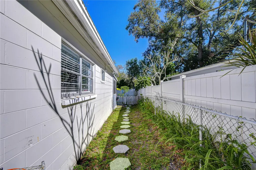 8609 N 29th Street Tampa FL 33604