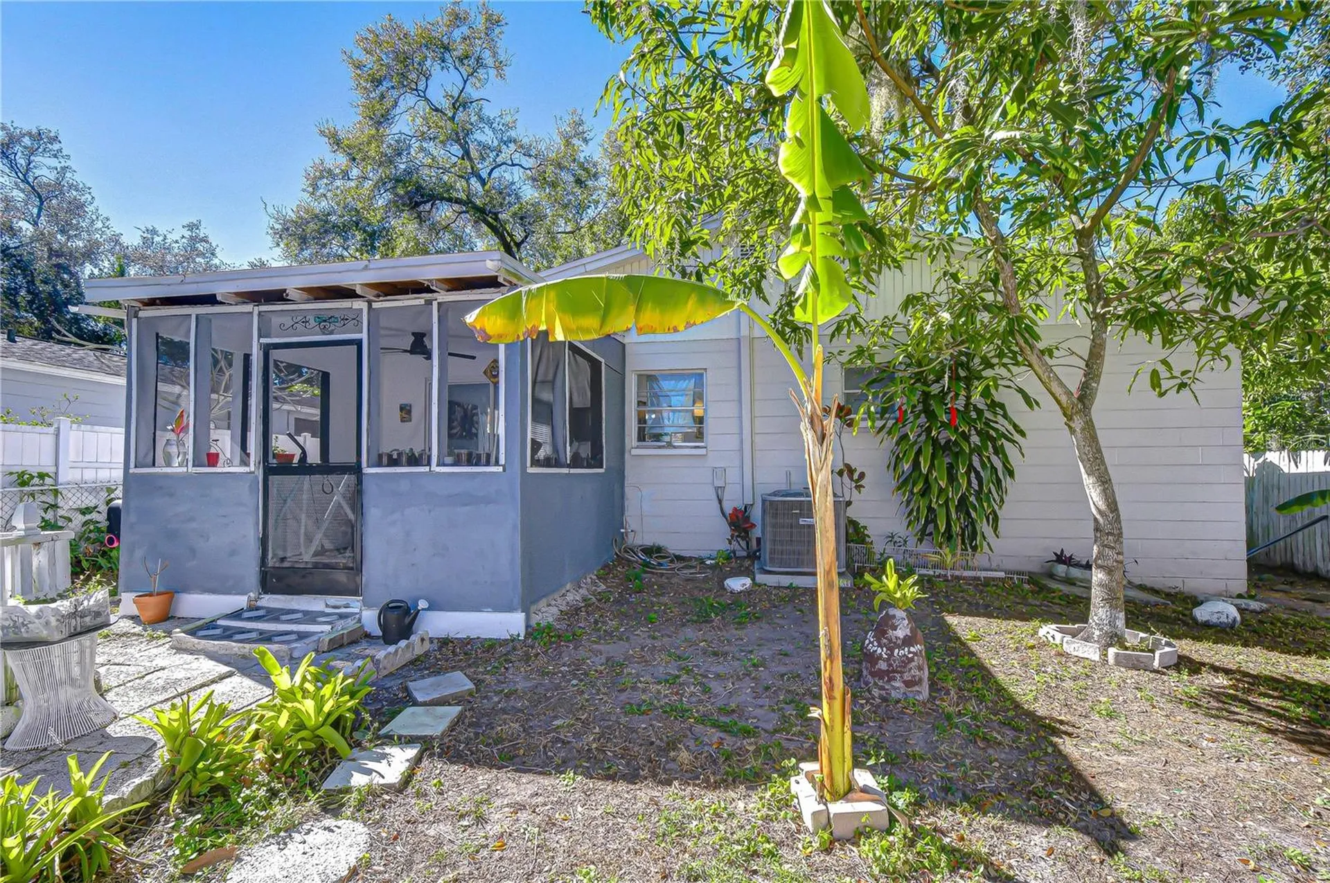 8609 N 29th Street Tampa FL 33604