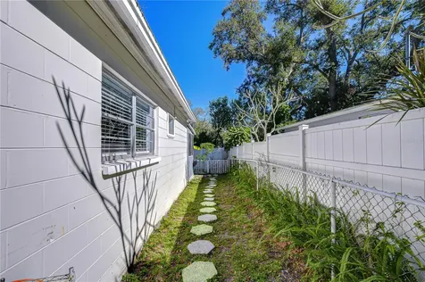 8609 N 29th Street Tampa FL 33604