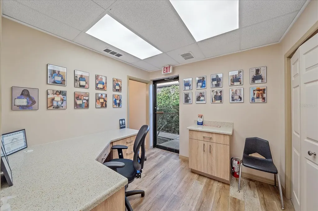 1872 S Tamiami Trail Venice FL 34293