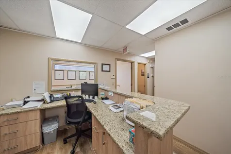 1872 S Tamiami Trail Venice FL 34293