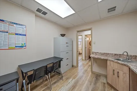 1872 S Tamiami Trail Venice FL 34293