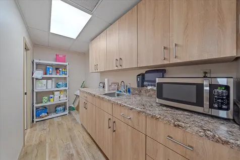 1872 S Tamiami Trail Venice FL 34293