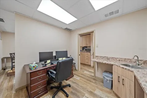 1872 S Tamiami Trail Venice FL 34293