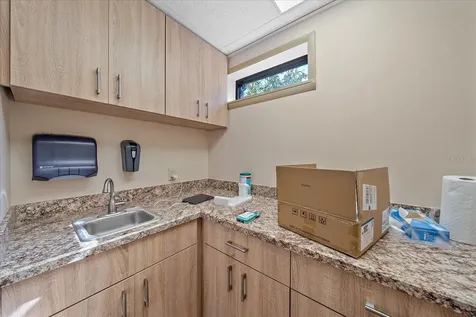 1872 S Tamiami Trail Venice FL 34293