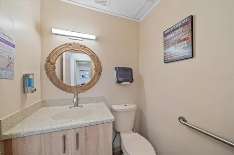 1872 S Tamiami Trail Venice FL 34293