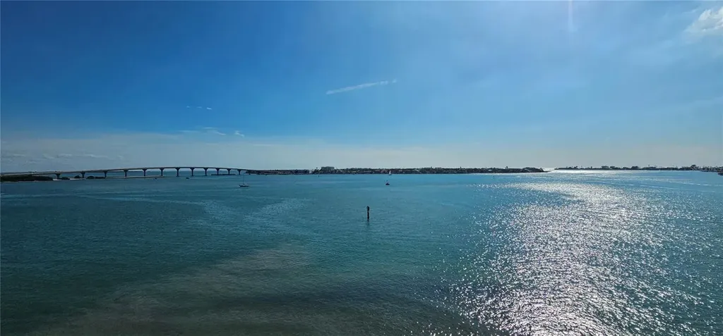 6105 Bahia Del Mar Circle St Petersburg FL 33715