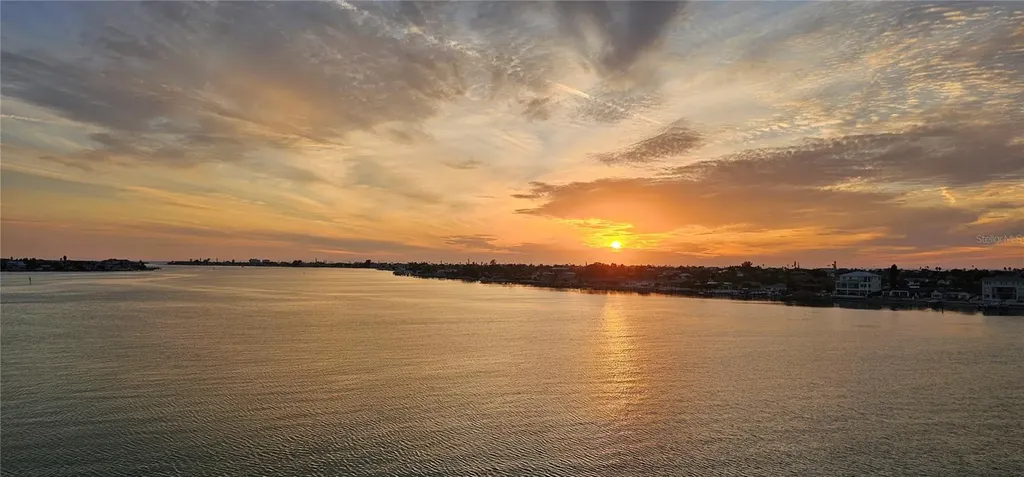 6105 Bahia Del Mar Circle St Petersburg FL 33715