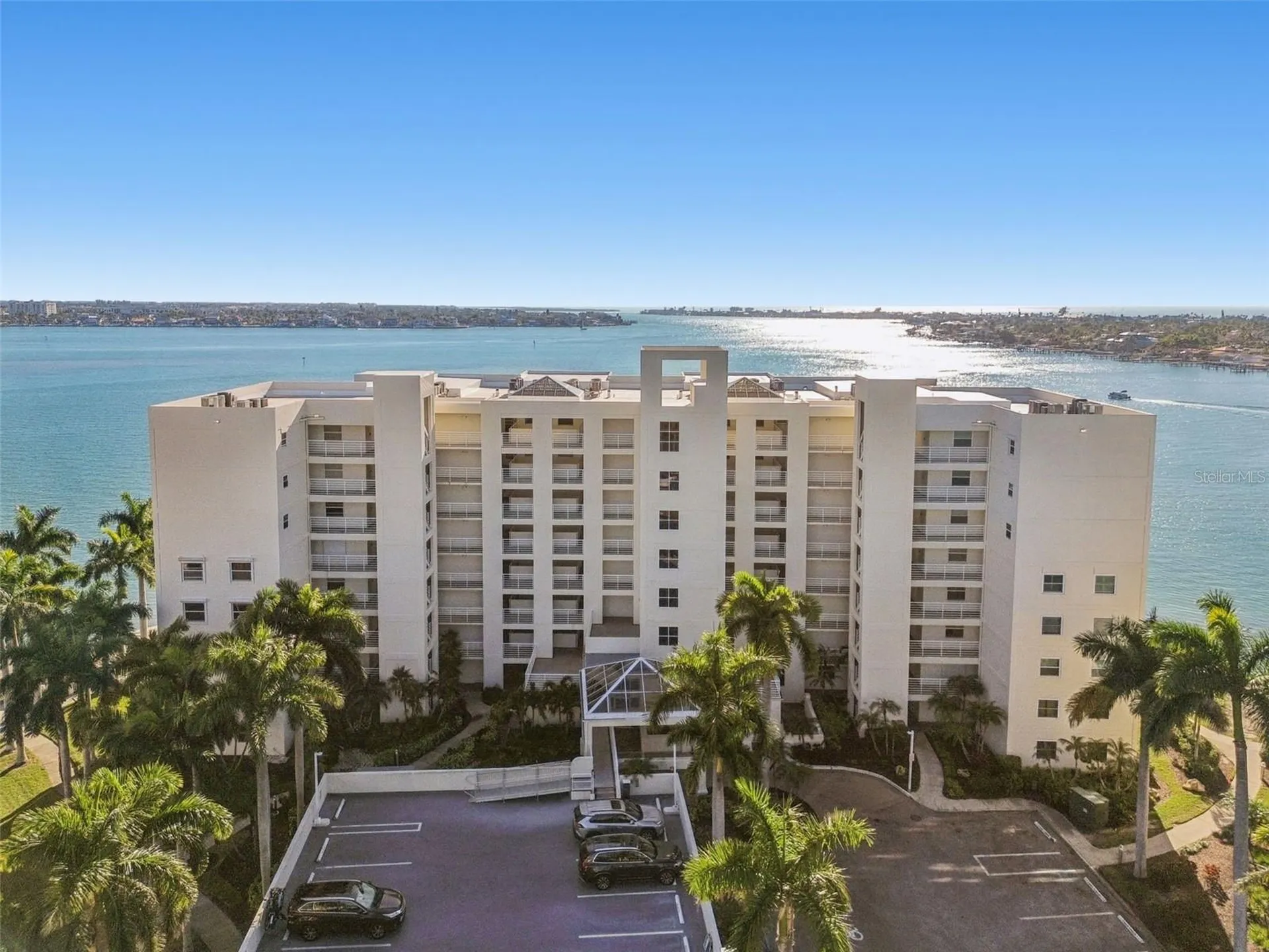 6105 Bahia Del Mar Circle St Petersburg FL 33715