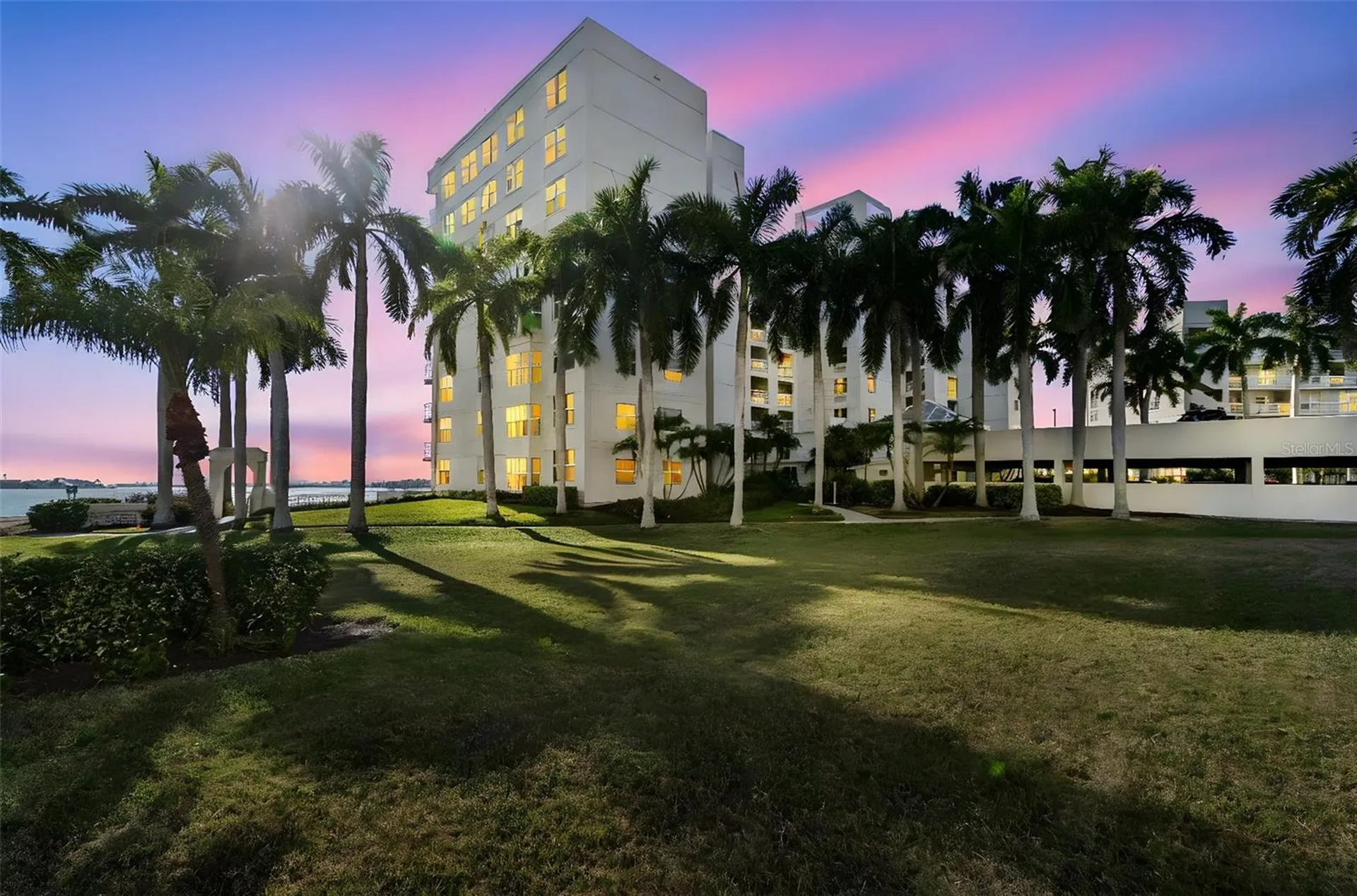 6105 Bahia Del Mar Circle St Petersburg FL 33715