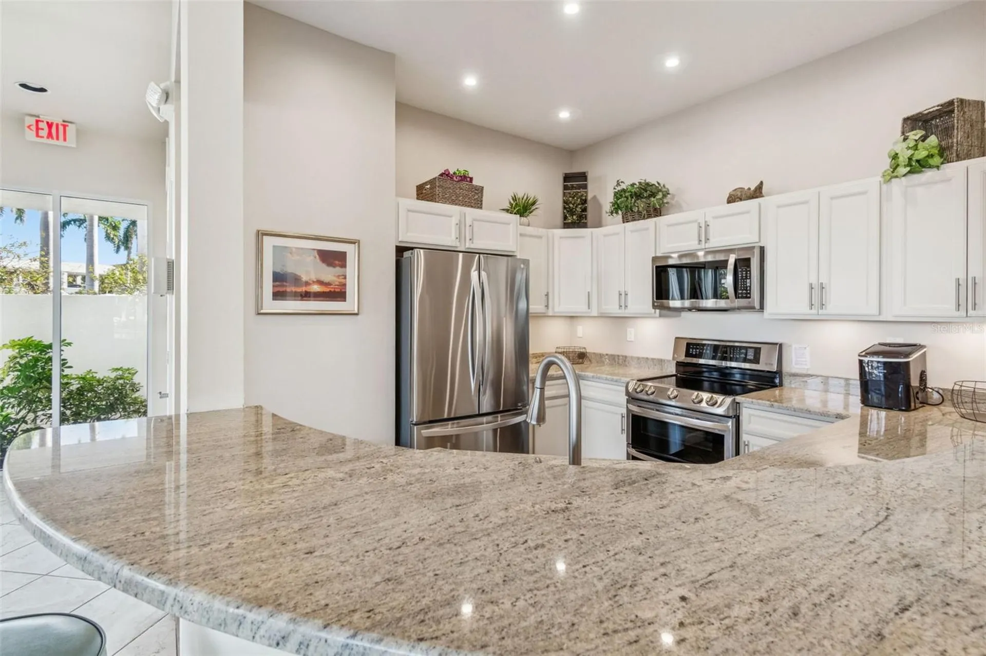 6105 Bahia Del Mar Circle St Petersburg FL 33715