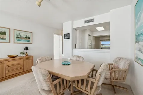 6105 Bahia Del Mar Circle St Petersburg FL 33715