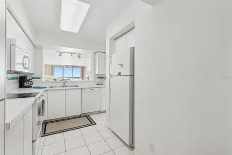 6105 Bahia Del Mar Circle St Petersburg FL 33715