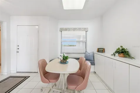 6105 Bahia Del Mar Circle St Petersburg FL 33715
