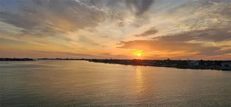 6105 Bahia Del Mar Circle St Petersburg FL 33715