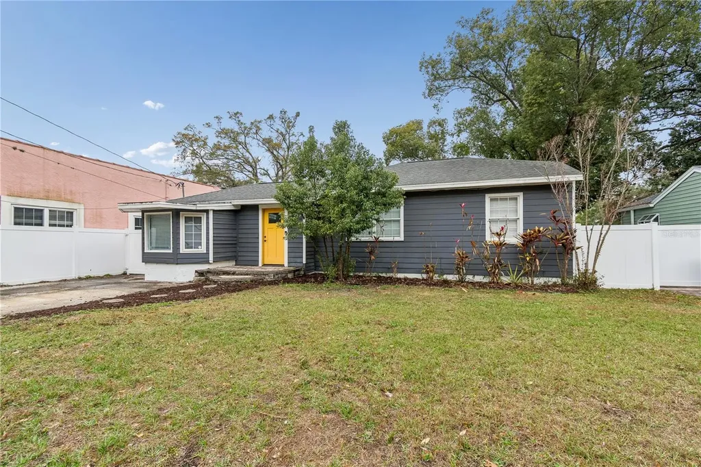 1206 E Crenshaw Street Tampa FL 33604