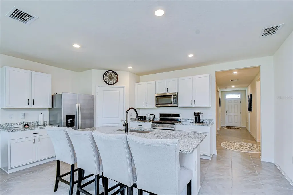2763 Widewater Way Zephyrhills FL 33541