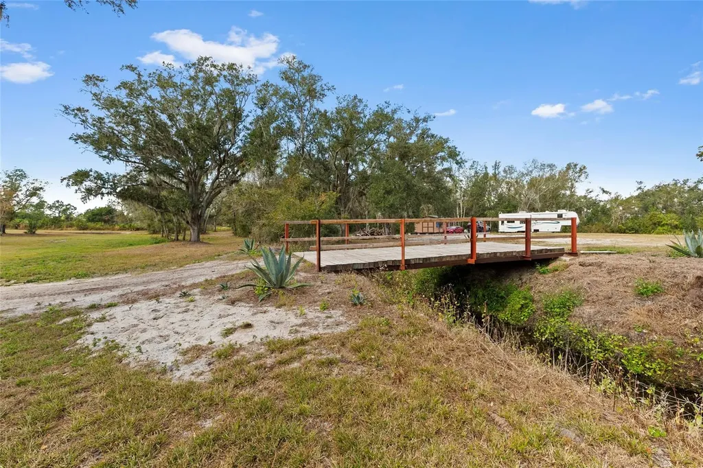 6506 County Road 675 E Bradenton FL 34211