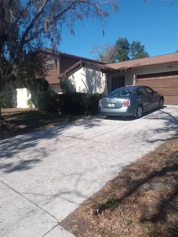 528 Lantern Circle Temple Terrace FL 33617