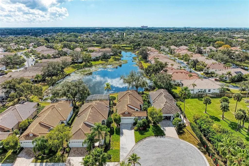 3907 Alamanda Drive Sarasota FL 34238