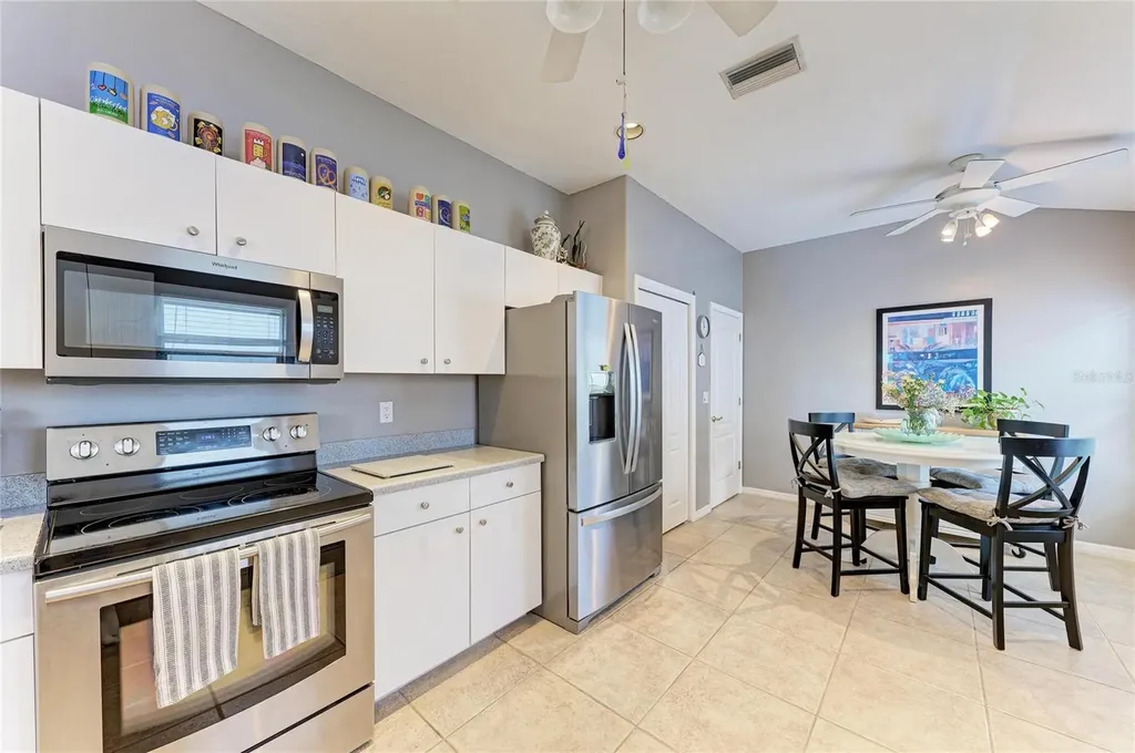 3907 Alamanda Drive Sarasota FL 34238