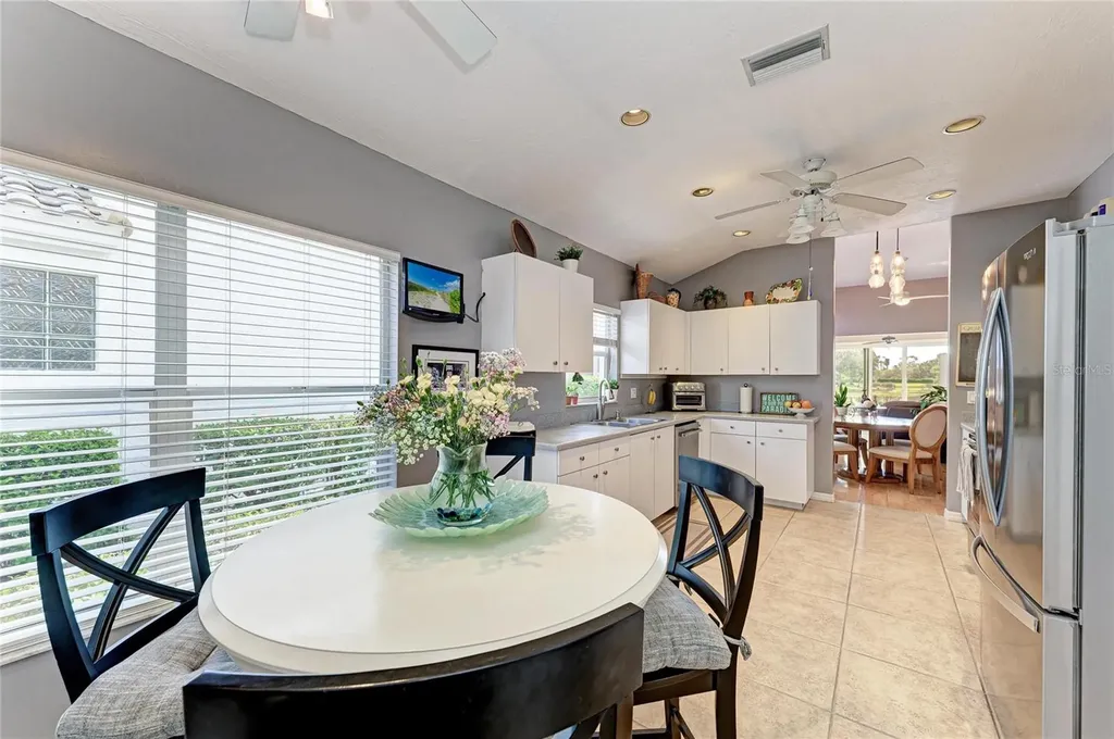 3907 Alamanda Drive Sarasota FL 34238