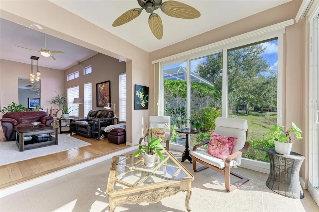 3907 Alamanda Drive Sarasota FL 34238
