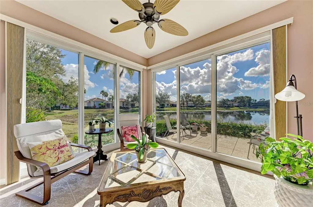 3907 Alamanda Drive Sarasota FL 34238