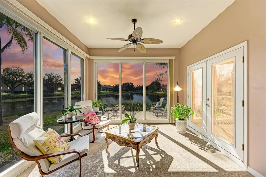 3907 Alamanda Drive Sarasota FL 34238