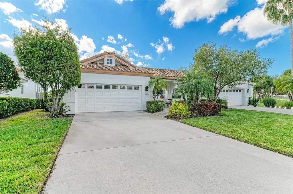 3907 Alamanda Drive Sarasota FL 34238