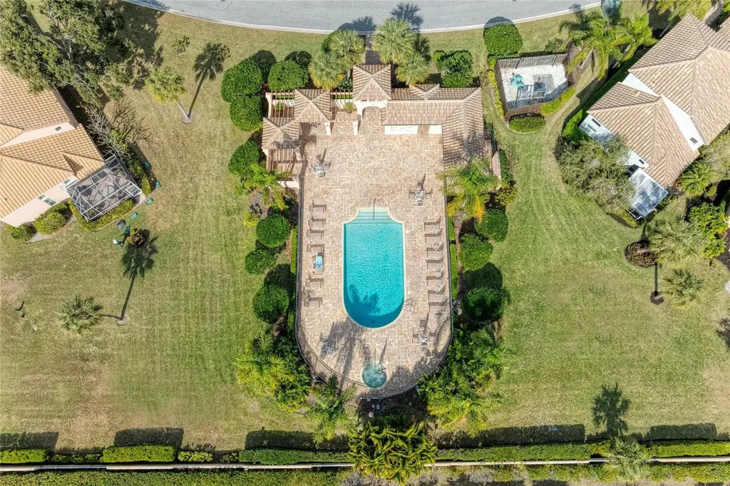 3907 Alamanda Drive Sarasota FL 34238