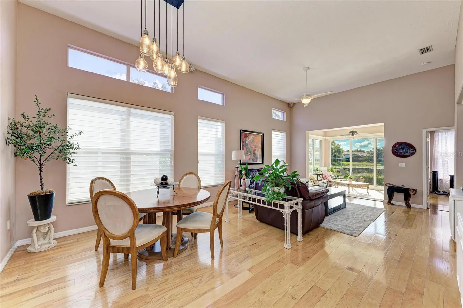 3907 Alamanda Drive Sarasota FL 34238