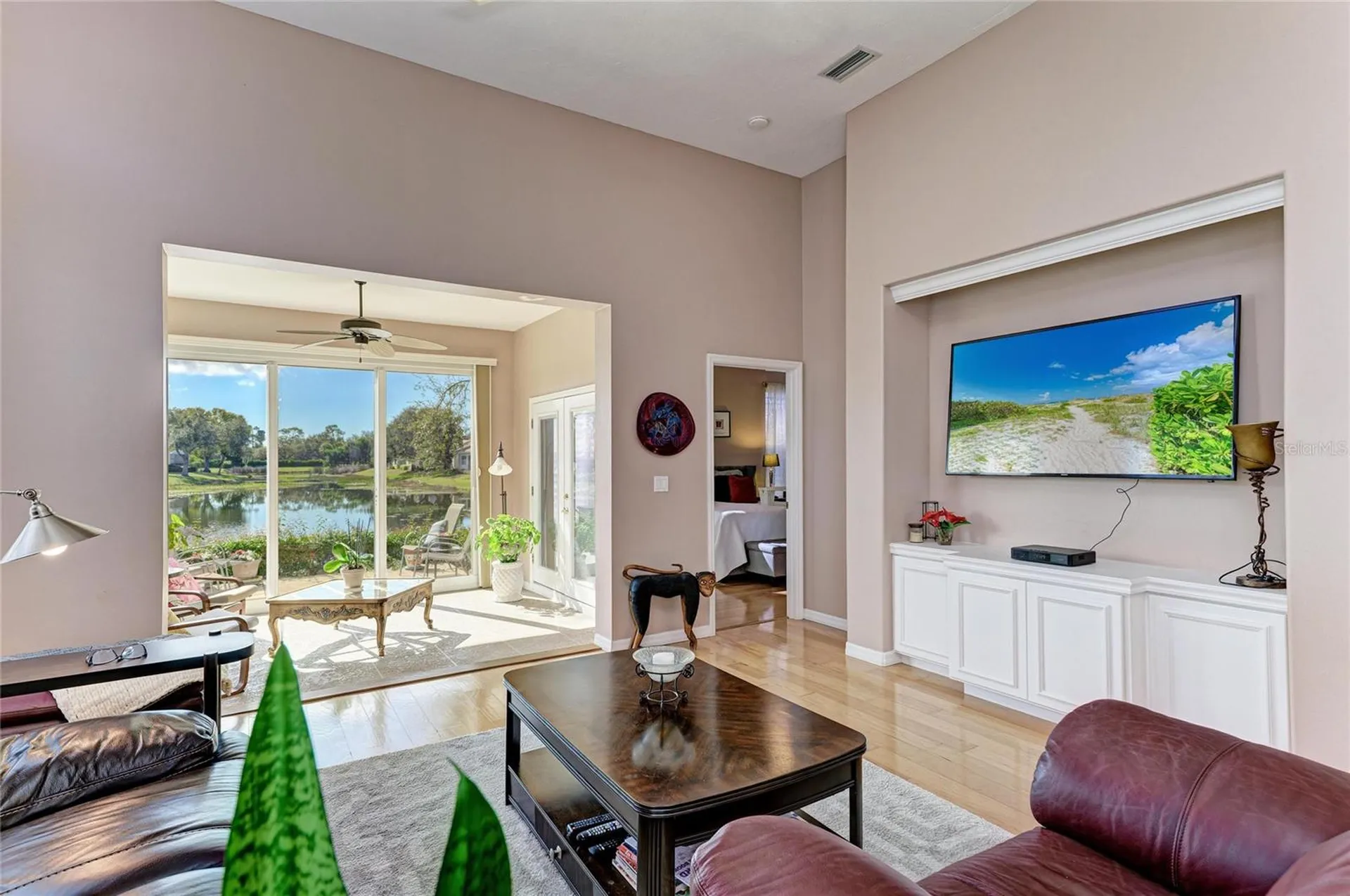 3907 Alamanda Drive Sarasota FL 34238