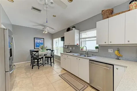 3907 Alamanda Drive Sarasota FL 34238
