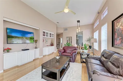 3907 Alamanda Drive Sarasota FL 34238