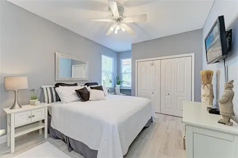 3907 Alamanda Drive Sarasota FL 34238
