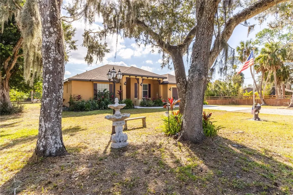 6416 18th Avenue E Bradenton FL 34208