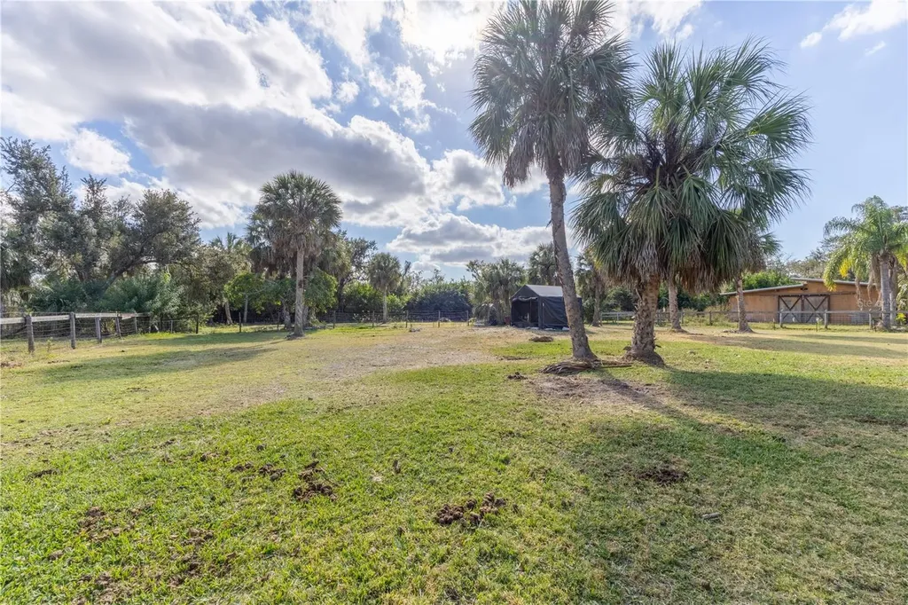 6416 18th Avenue E Bradenton FL 34208
