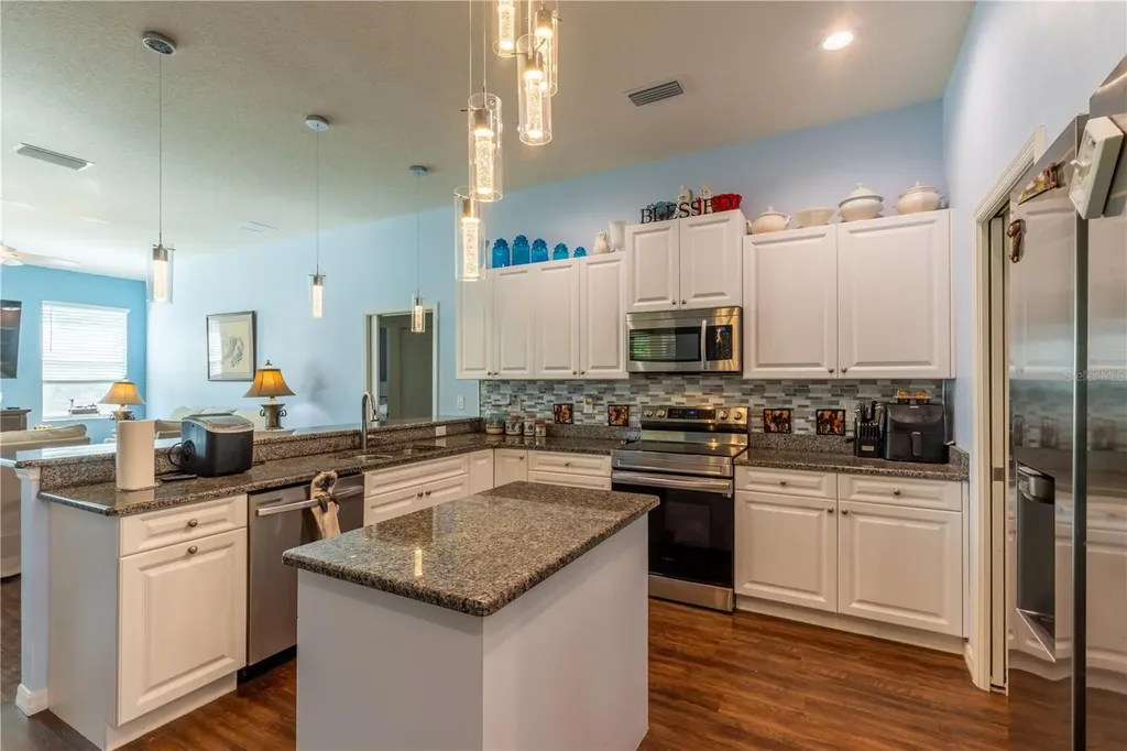 6416 18th Avenue E Bradenton FL 34208