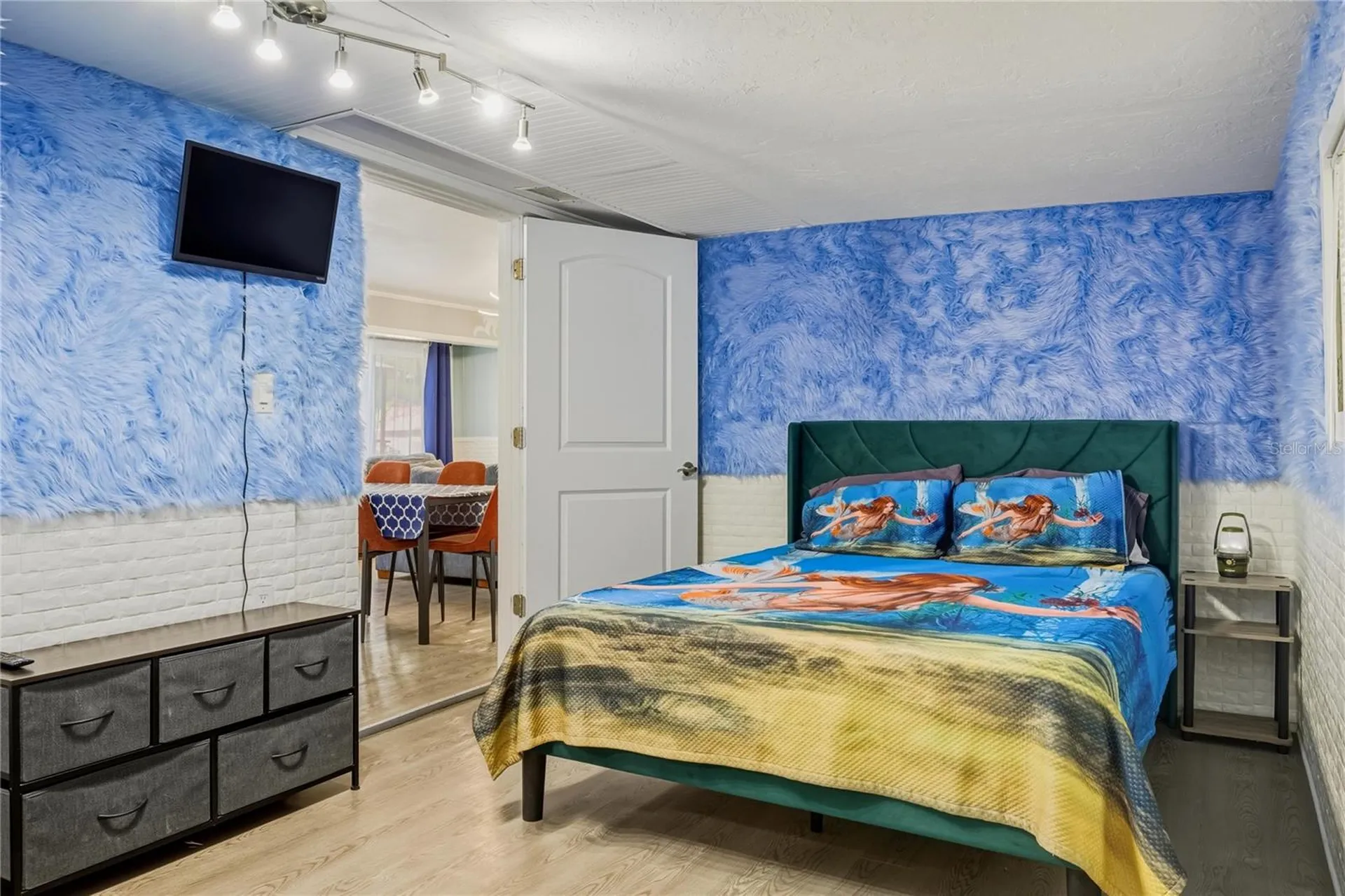 6550 Sabal Drive Sarasota FL 34242