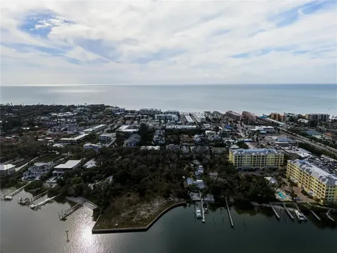 6550 Sabal Drive Sarasota FL 34242