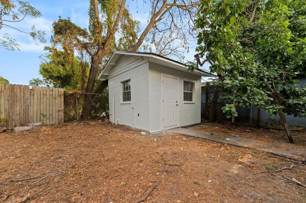 2825 N Taliaferro Avenue Tampa FL 33602