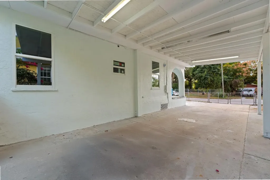 2825 N Taliaferro Avenue Tampa FL 33602