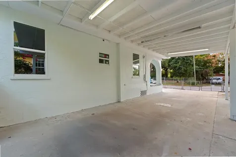 2825 N Taliaferro Avenue Tampa FL 33602