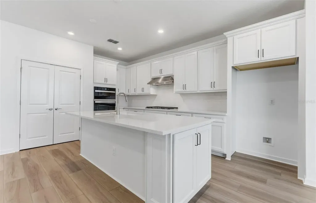 6979 Depue Drive Wesley Chapel FL 33545
