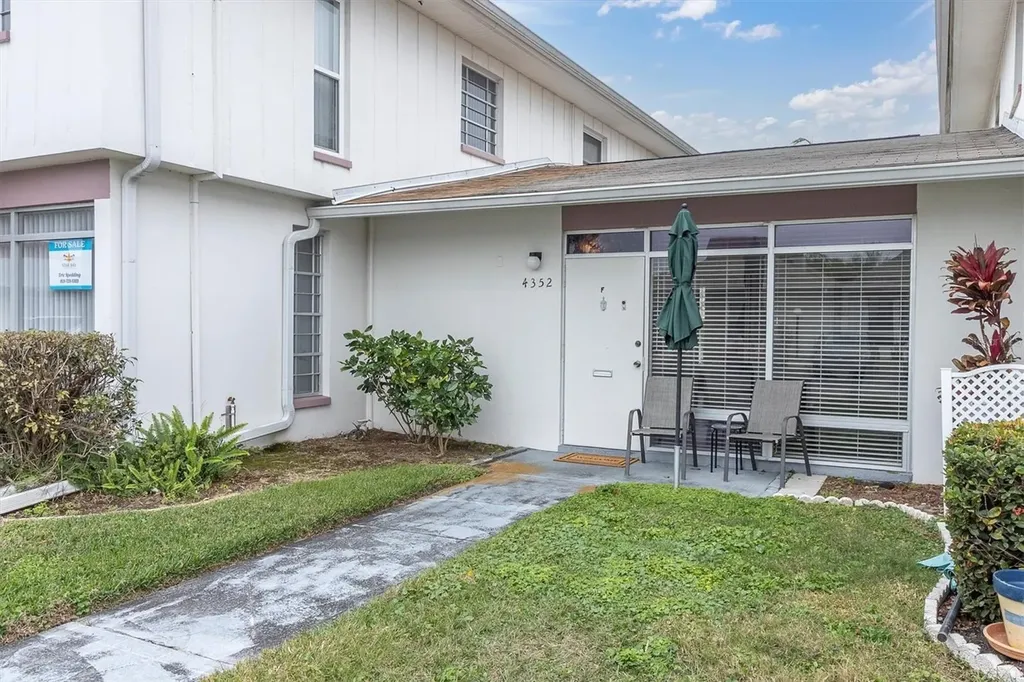 4352 Tahitian Gardens Circle Holiday FL 34691