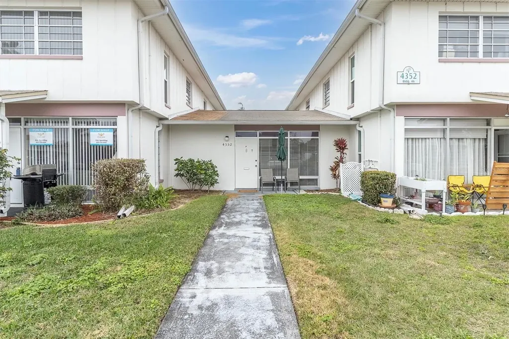 4352 Tahitian Gardens Circle Holiday FL 34691