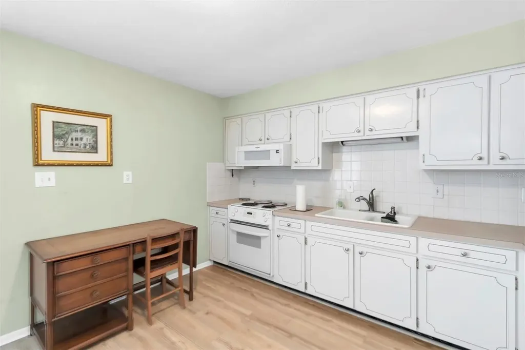 4352 Tahitian Gardens Circle Holiday FL 34691