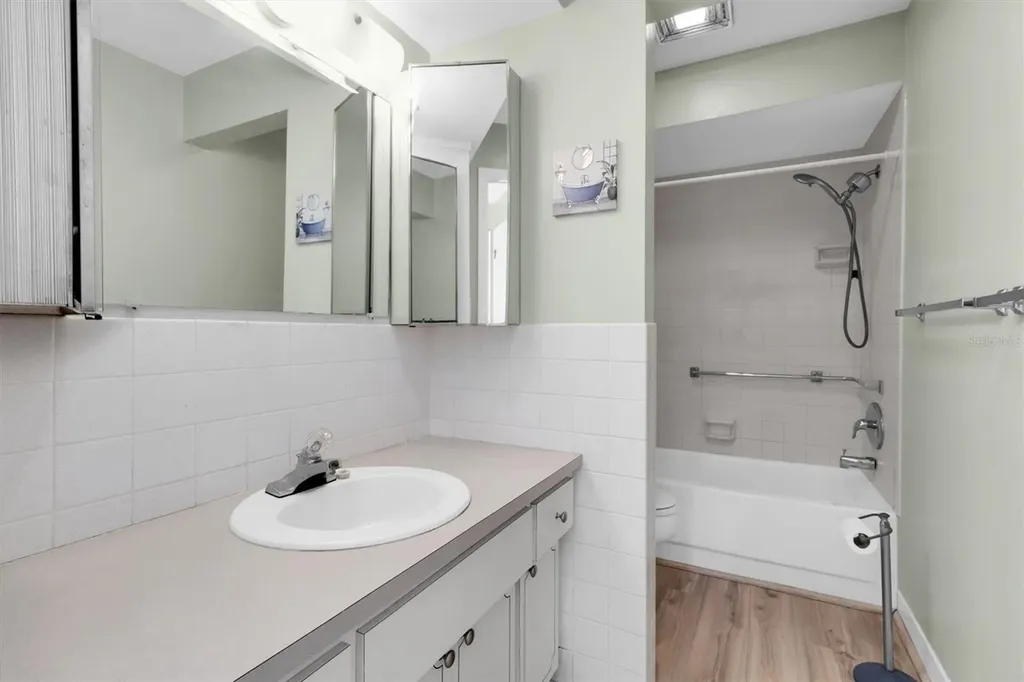 4352 Tahitian Gardens Circle Holiday FL 34691