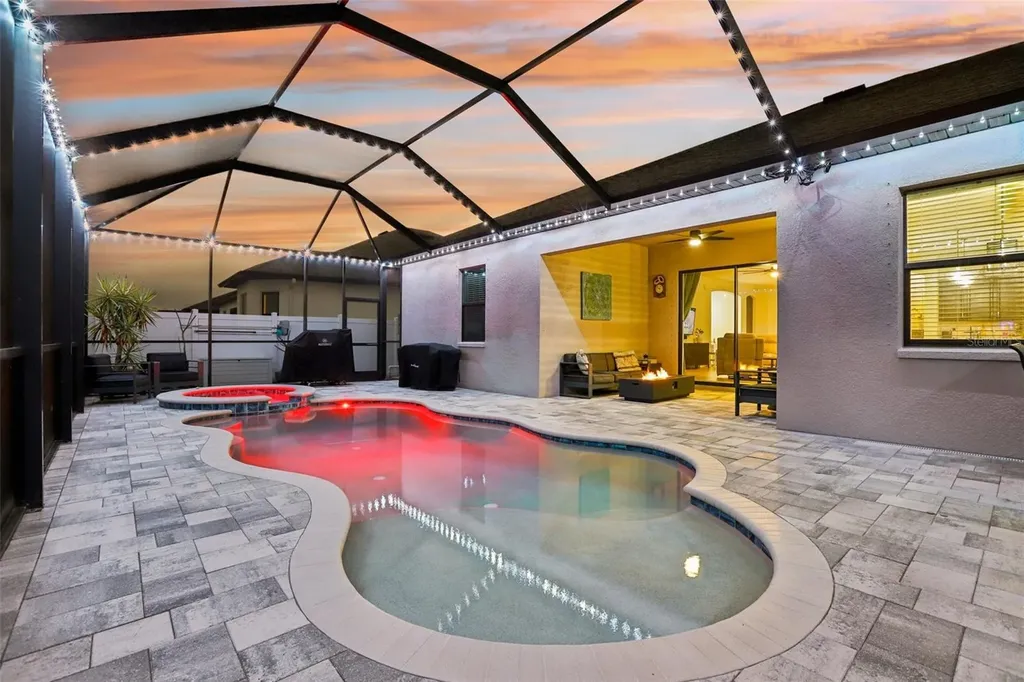 4026 Salida Delsol Drive Sun City Center FL 33573
